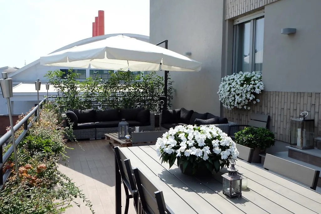 Zuretti 61 Bed & Breakfast Milan 2*,